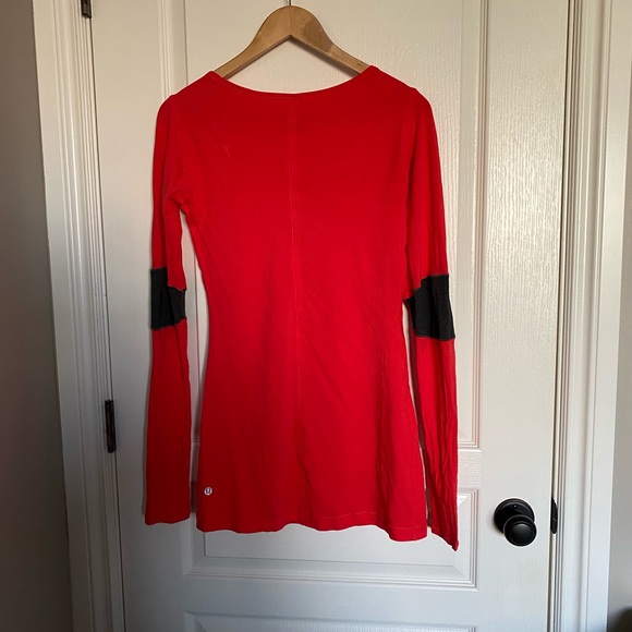 Lululemon long sleeve light shirt 6 - Picture 2 of 3
